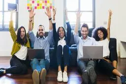 کارفرمایان بخوانند: بهترین راهکارها برای ایجاد انگیزه در کارکنان