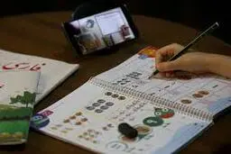 محرومیت از تحصیل 5 میلیون دانش‌آموز به خاطر نداشتن موبایل