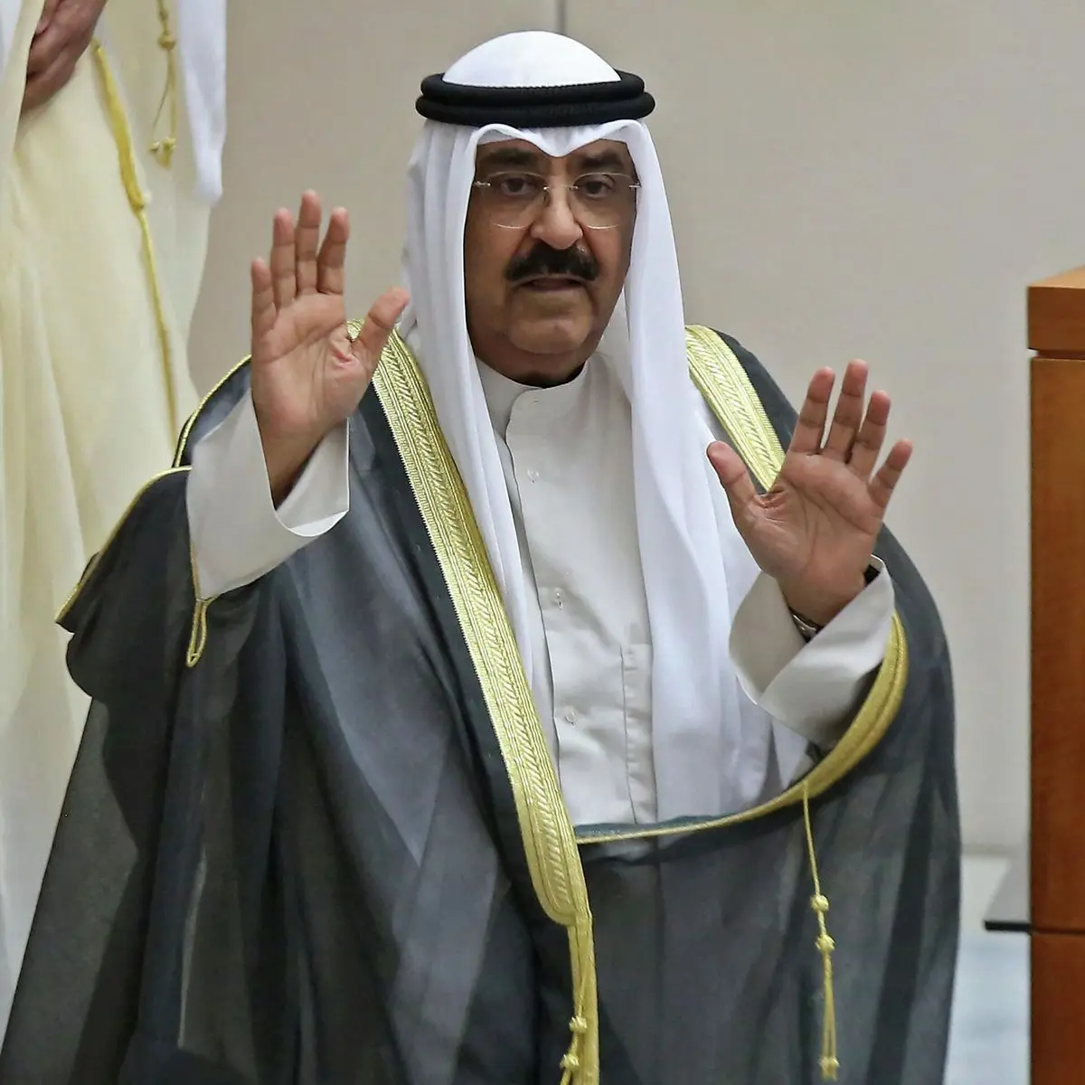 مسن‌ترین ولیعهد جهان امیر کویت می‌شود | مشعل الأحمد کیست؟