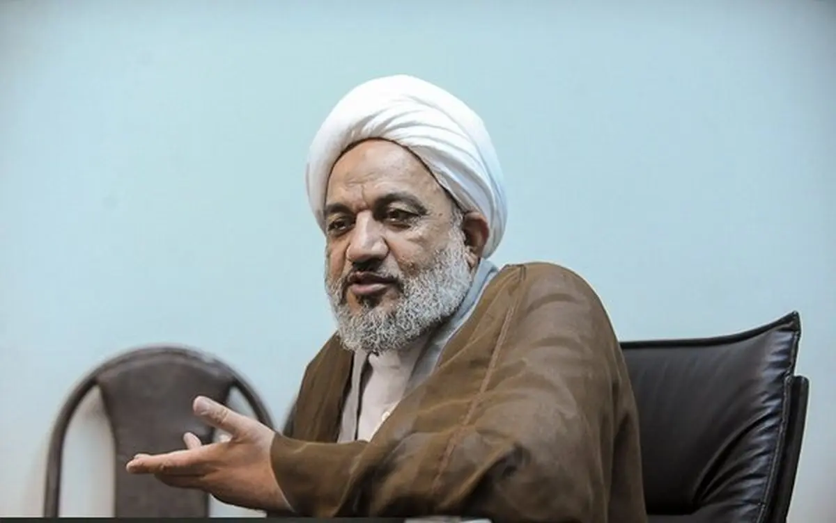آقا تهرانی: جبهه پایداری چند نفر را به رئیسی برای حضور در کابینه معرفی کرده  | می گویند آیت الله مصباح،«اقا» را قبول نداشت اما فیلم آیت الله مصباح که می‌خواست زانوی «آقا» را ببوسد، موجود است