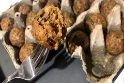 به این دلیل، باید کوفته را در شانه تخم مرغ پخت!