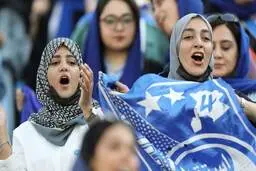 حضور بانوان در ورزشگاه آزادی | فیفا کارآمد تر از اصلاح طلبان