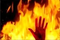 مرد نمایشگاه دار زنده زنده در آتش سوخت