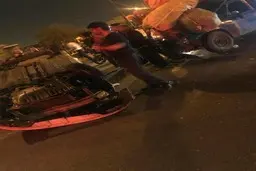 تصادف شدید رنو با نیسان | ۸ نفر مصدوم شدند