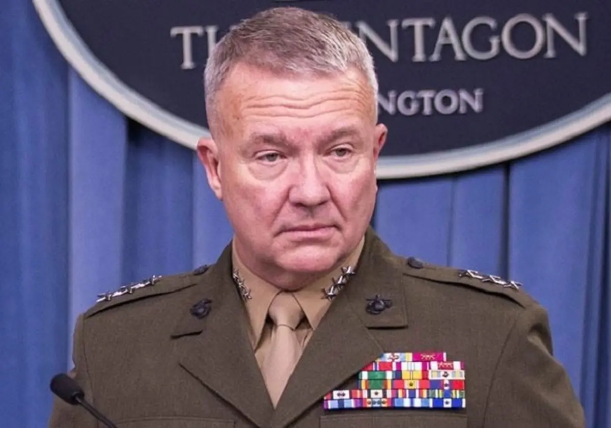 فرمانده سنتکام مدعی افزایش تهدید ایران علیه آمریکا در افغانستان شد 