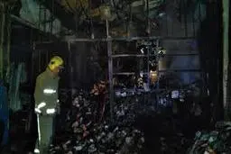 
آتش سوزی   |   یک انبار کالا در میدان امام خمینی دچار حریق شد.
