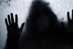روایت یک تعرض جنسی عجیب به یک نوجوان ساده‌لوح ۱۶-۱۷ساله؛ در برنامه زنده تلویزیونی