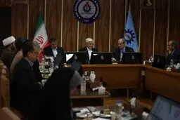عارف: باید زمینه بازگشت نخبگان و استادانان به ایران را فراهم سازیم

