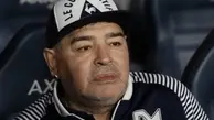 مارادونا به دلیل حمله قلبی جان خود را از دست داد 