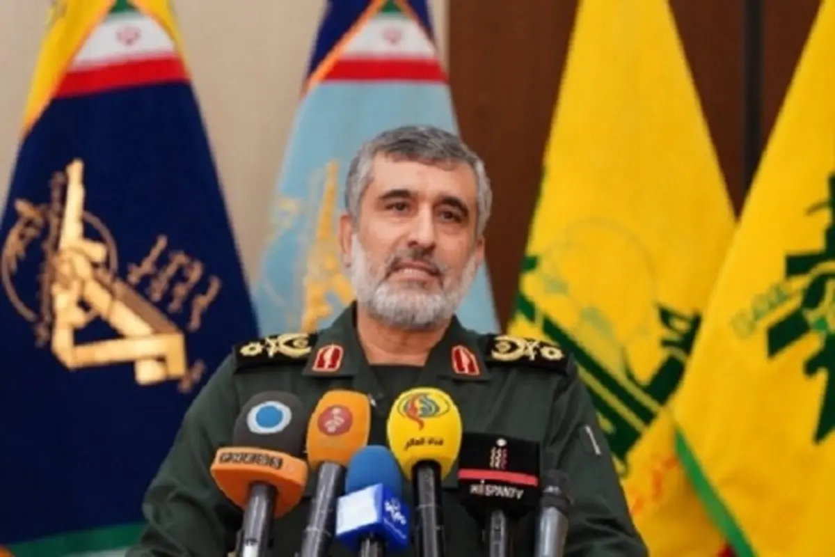 سردار حاجی زاده: غربی‌ها در حوزه نظامی هیچ غلطی نمی‌توانند بکنند
