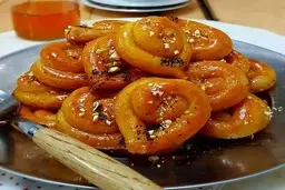 طرز تهیه شیرینی باقلوایی خوشمزه و متفاوت | طرز تهیه شیرینی باقلوایی مجلسی به روش بازاری