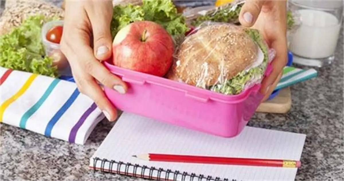  دانش آموزان این غذاها را مصرف کنند
