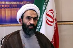 
یکسری انسان نادان در داخل توییت‌هایی را در رابطه با نماز خواندن رئیسی منتشر کردند

