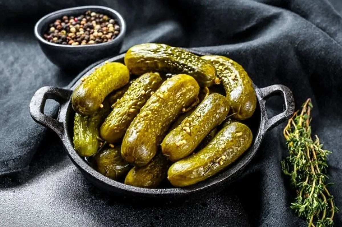 ترفند درست کردن خیارشور یک ساعته | با این روش در عرض‌یک ساعت خیارشور ترد‌ خونگی داشته باش+ویدئو