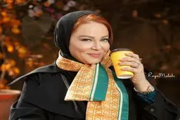 
صفحه ای از کتاب شعر بازیگر زن جنجالی + عکس