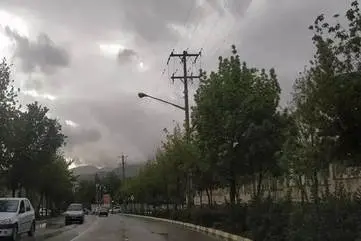 کاهش دما و افزایش وزش باد در راه تهران است؛ هوا مطلوب می‌شود