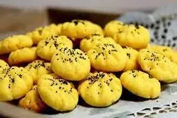 فوت و فن نون برنجی رو یاد بگیر! | طرز تهیه نان برنجی با تمام نکات +ویدئو