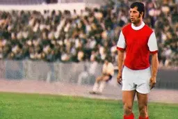 خداحافظی اسطوره تیم فوتبال پرسپولیس  +عکس