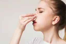 چرا خون دماغ می‌شوید؟