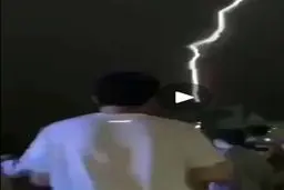  مرگ دو نفر در پی اصابت صاعقه+ویدئو 