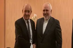 توصیه ظریف به لودریان؛ به تحریم‌های غیر قانونی آمریکا پایبند نباشید
