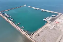استانداری: در حملات به اسکله تجاری و صیادی سیریک ۳ نفر شهید و ۱۵ تن مجروح شدند 