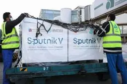 ورود۱۰۰ هزار دوز واکسن روسی به ایران 