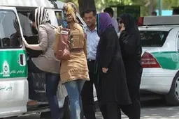 چند درصد مردم موافق امر به معروف و نهی از منکر هستند؟