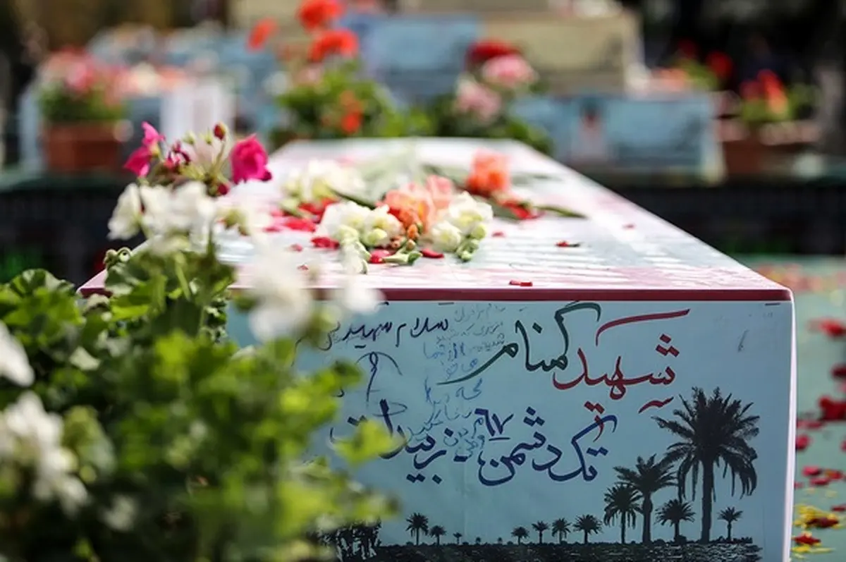 تدفین چهار شهید گمنام جنگ در آذربایجان شرقی 