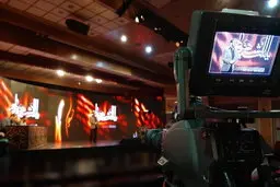 انتقاد از سکوت مسئولان تلویزیون درباره  مداحی حاشیه‌ساز