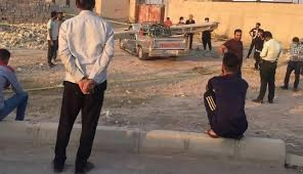  حادثه |  یک نیروی برق بر اثر سقوط تیر برق در هرمزگان جان باخت