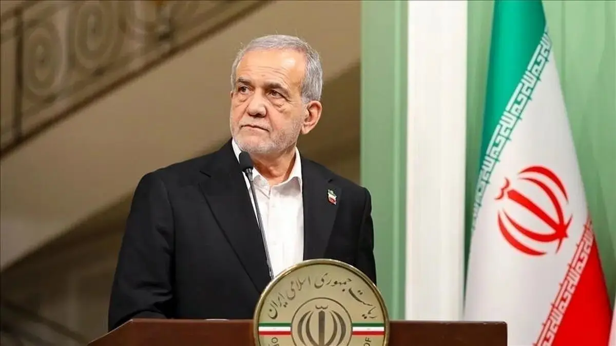پزشکیان: حتی کسانی که درست یا غلط به زندان بردیم، پای ایران ایستادند
