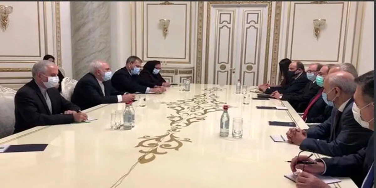 مقام معظم رهبری بر زندگی شرافتمندانه همه ارمنی‌ها در منطقه تاکید دارند