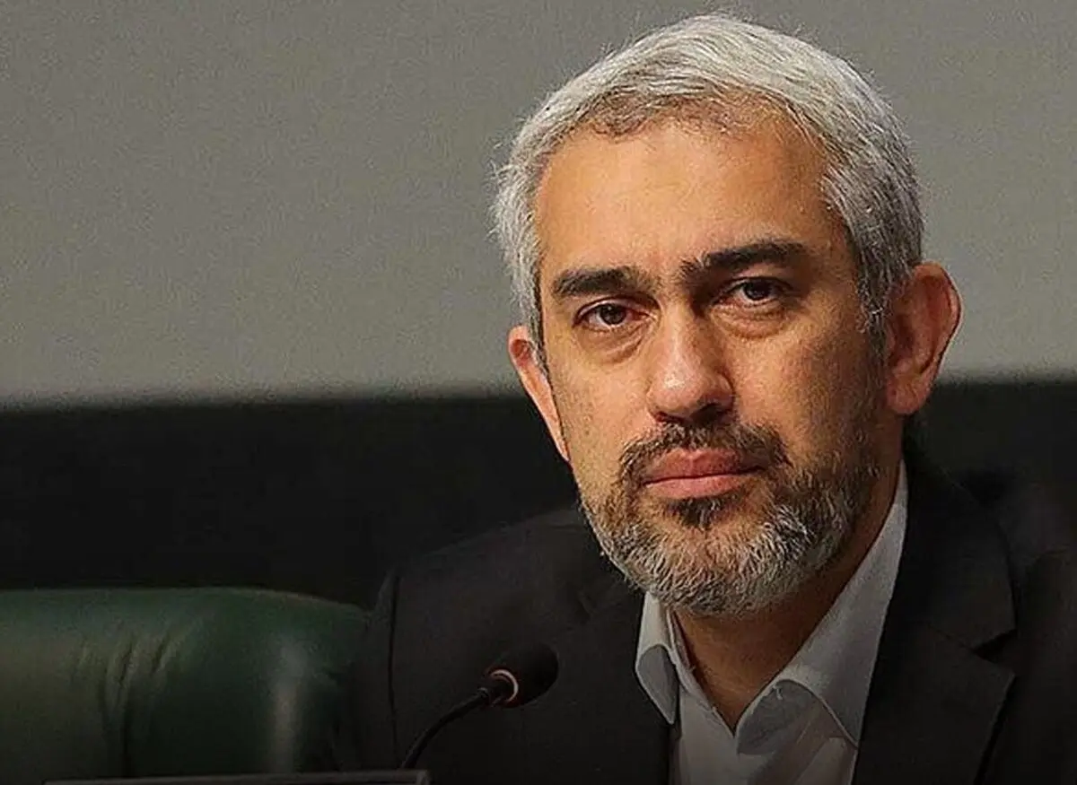 وزیر اقتصاد: همه‌جای دنیا روی واردات تعرفه می‌بندند اما ما با ارز ترجیحی به واردات یارانه می‌دادیم و عملا تامین‌کنندۀ کشورهای همسایه شده بودیم 