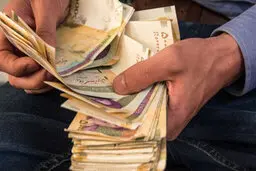 حداقل حقوق یک کارگر بدون سابقه در سال ۱۳۹۹ 