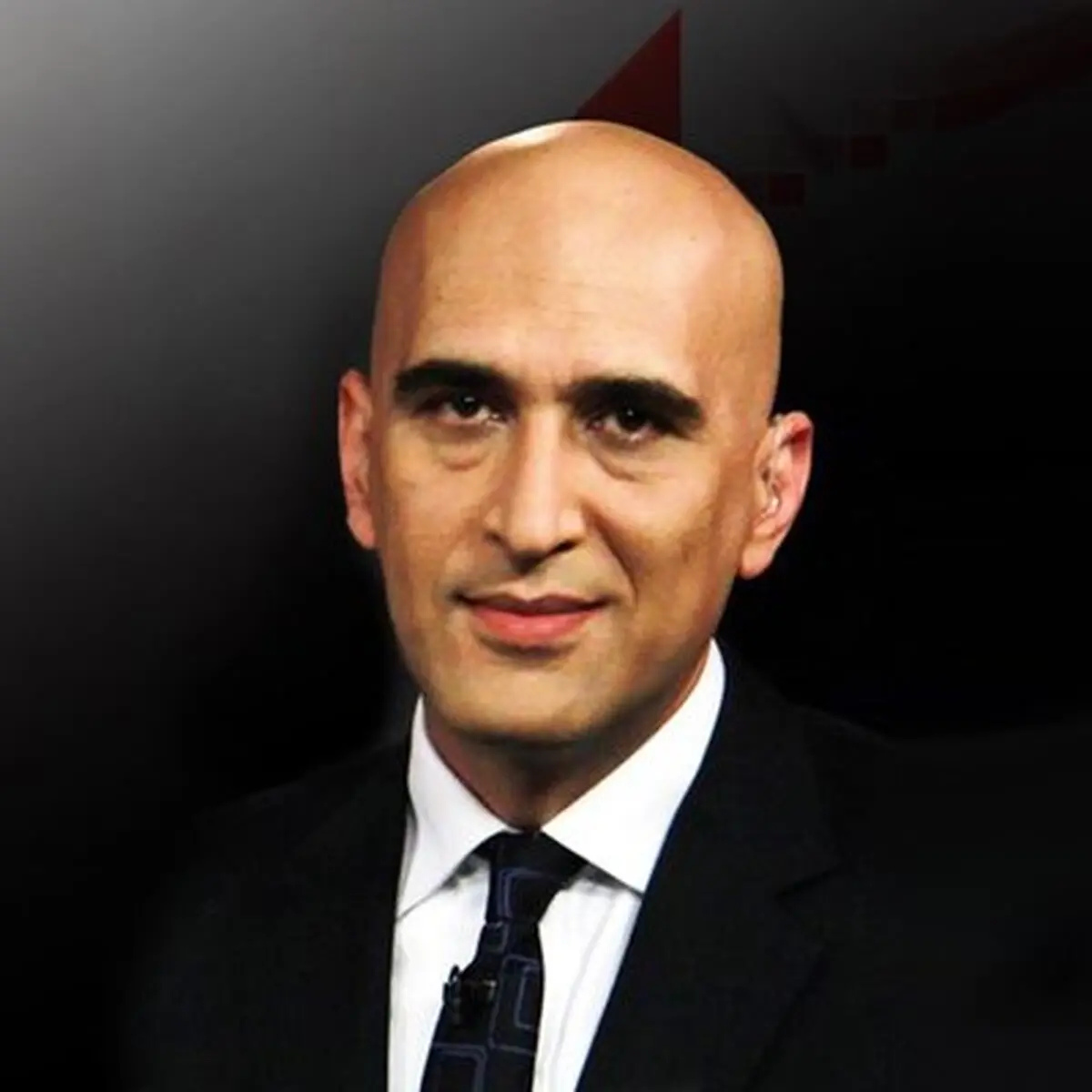 توهین مجری مزدور آل سعود و ملکه انگلیس  به بزرگان ادبیات فارسی