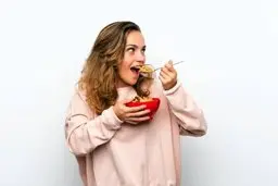 هنگام غذا خوردن راه نروید!