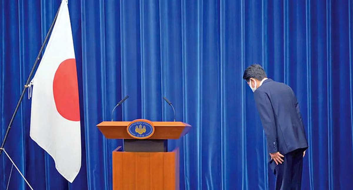 اقتصاد و سیاست ژاپن پس‌­از آبه شینزو | نخست‌وزیر ژاپن به‌خاطر بیماری از قدرت کناره‌­گیری کرد