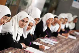  مدارس را برای دختران باز کنید