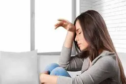 
غم واندوه را چگونه از خود دور کنیم؟

