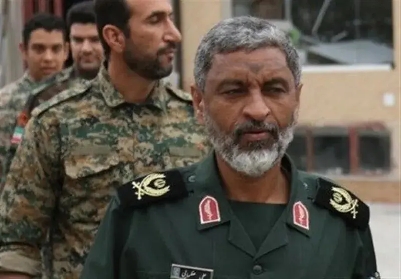 فرمانده نیروی دریایی سپاه: گلوی جهان‌خواران را رها نکرده و اجازه‌ی تکرار و حضور مجدد و ظالمانه‌ی آنان را نخواهیم داد