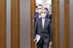 پیام اعداد بودجه به روایت نوبخت | وضعیت فروش نفت، واردات خودرو و ارز ۴۲۰۰ در سال ۱۴۰۰ چه می‌شود؟