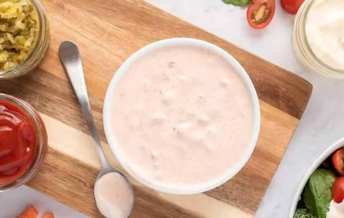 طرز تهیه سس هزار جزیره خانگی در ۵ دقیقه | دیگه سس هزار جزیره نخر!
