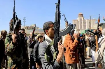 فایننشال تایمز: حوثی‌ها وعده دادند کشتی‌های اروپایی را هدف قرار ندهند