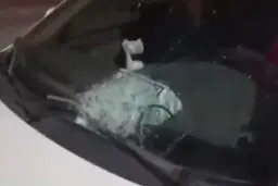 حادثه سنگ پرانی در اتوبان غدیر  | ۲ سنگ پران بزرگراه غدیردستگیر شدند