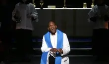 خواننده مشهور اپرا با ضربات چاقو در خانه‌اش کشته شد | پسرش بازداشت شد
