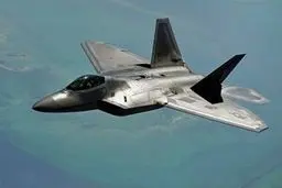 در هنگام پرواز آزمایشی یک فروند جنگنده امریکایی سقوط کرد.