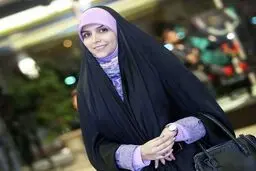 پیامک کشف حجاب برای مژده لواسانی با «چادر و ساق دست»!