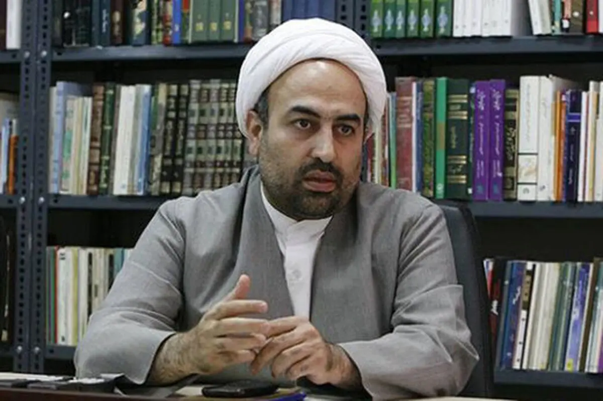 
توهین به رئیس‌جمهورسرخود و بدون پشتگرمی نمی‌شود
