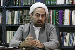 
توهین به رئیس‌جمهورسرخود و بدون پشتگرمی نمی‌شود
